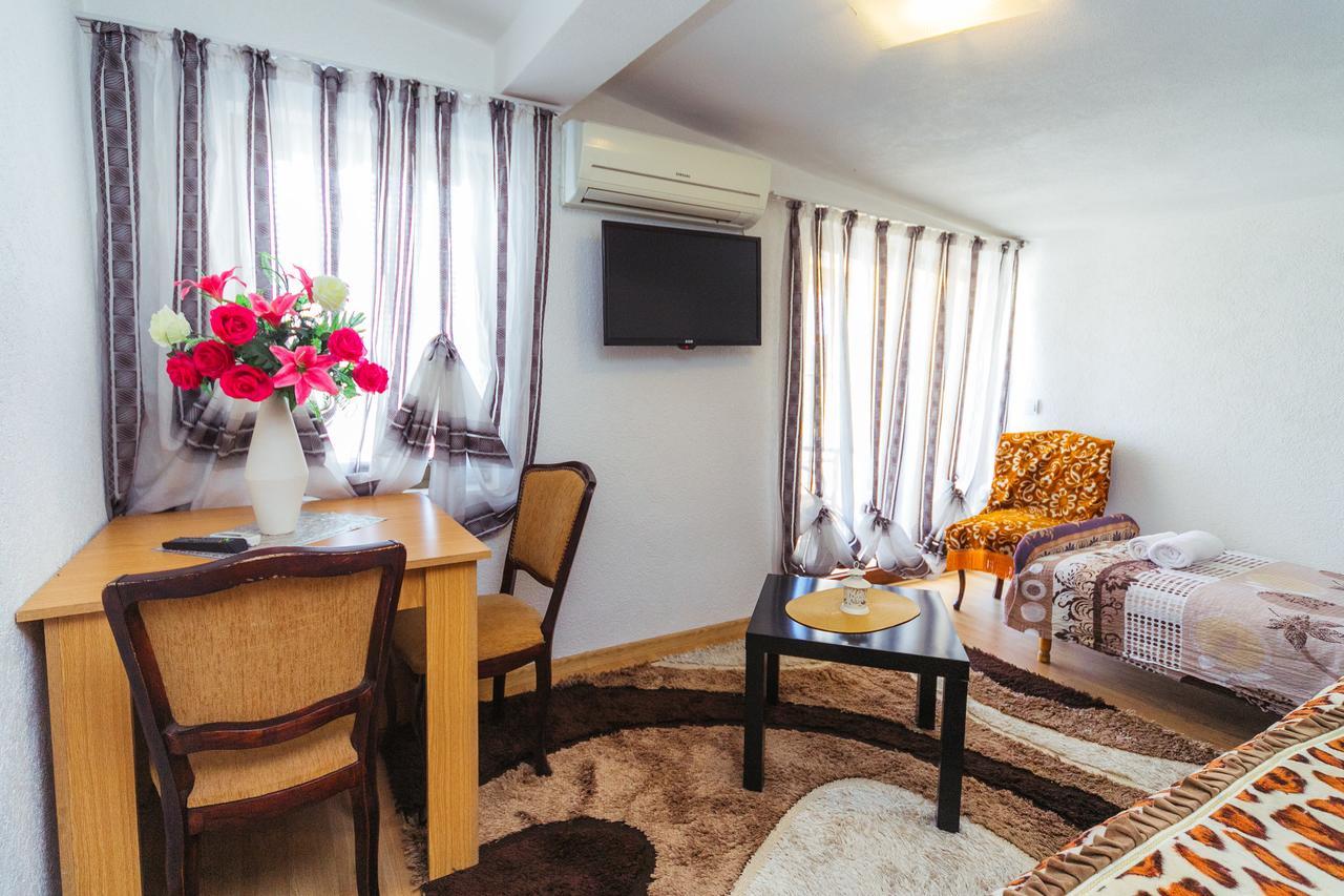 Villa Jadran Apartments 巴尔 外观 照片